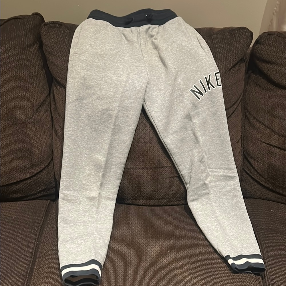 Nike Gray Relaxed Fit Sweatpants with Elastic Waistband